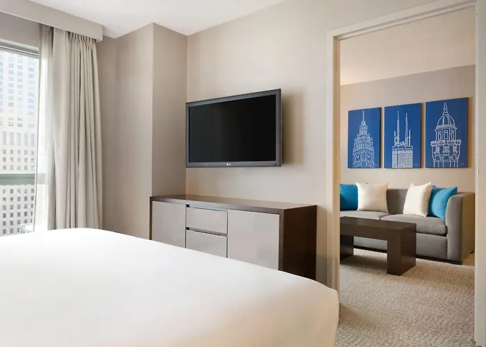 Hilton Chicago Magnificent Mile Suites
